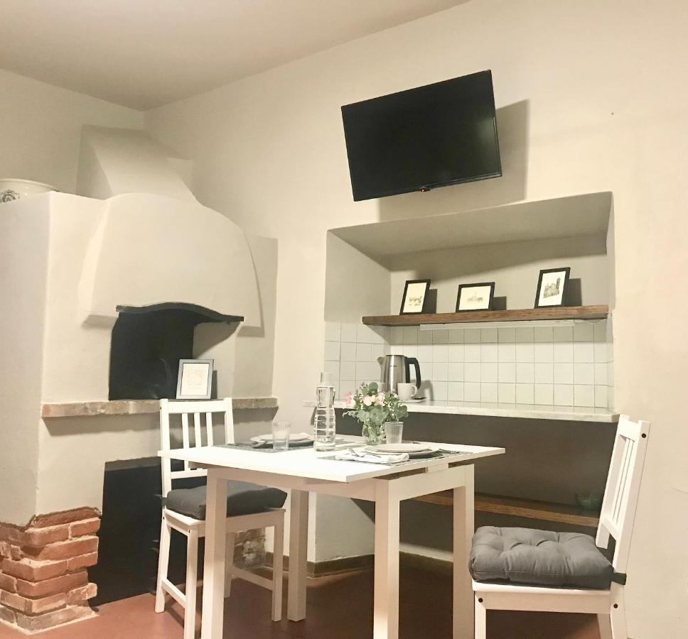 La Casa Nel Vicolo Apartment Altopascio Bagian luar foto