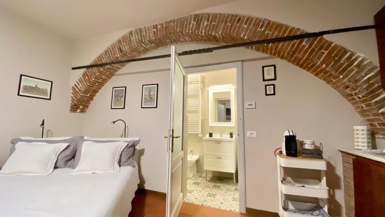 La Casa Nel Vicolo Apartment Altopascio Bagian luar foto