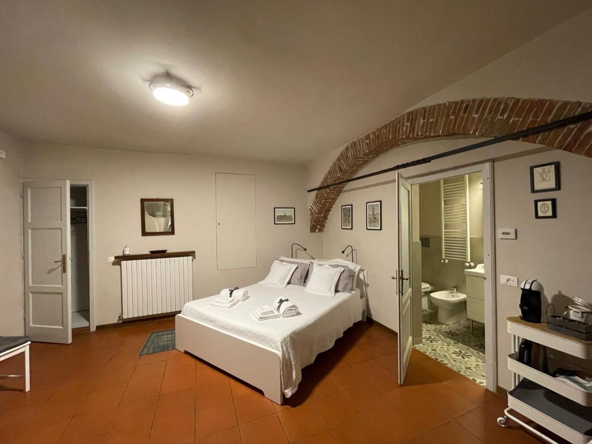 La Casa Nel Vicolo Apartment Altopascio Bagian luar foto