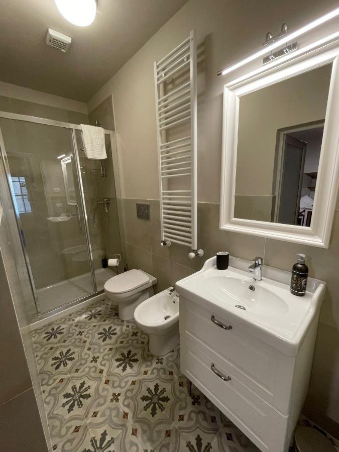 La Casa Nel Vicolo Apartment Altopascio Bagian luar foto