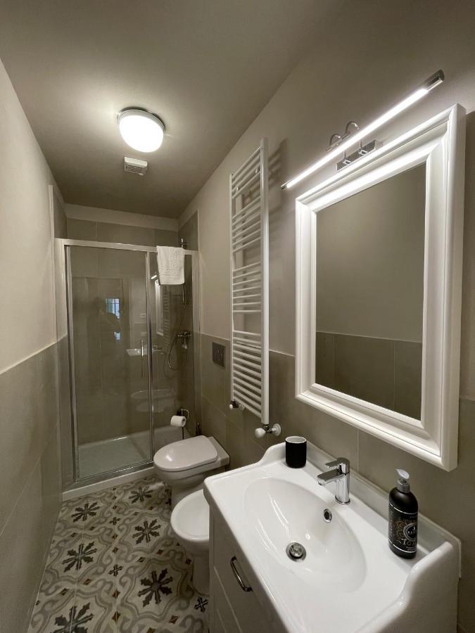La Casa Nel Vicolo Apartment Altopascio Bagian luar foto