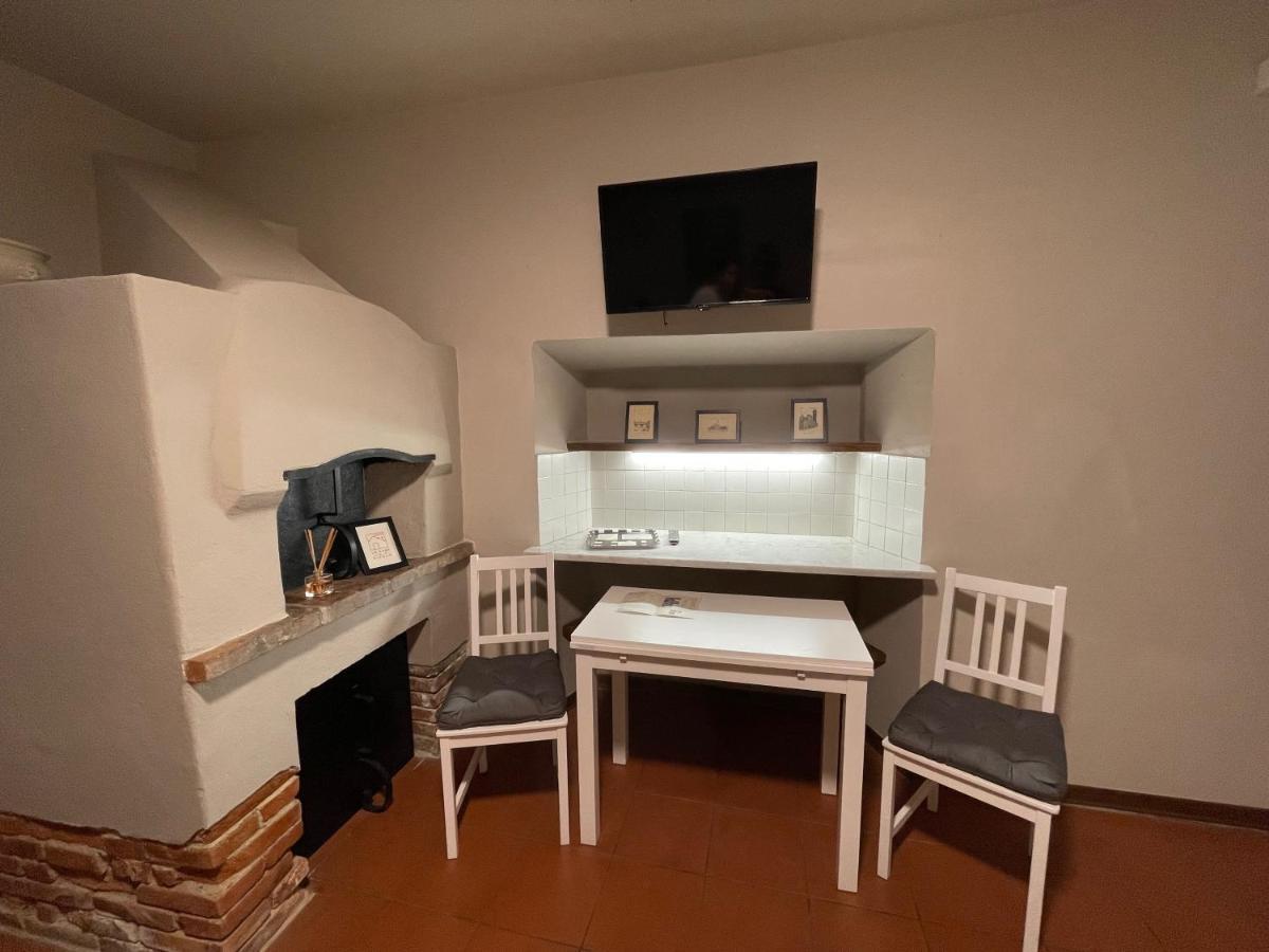 La Casa Nel Vicolo Apartment Altopascio Bagian luar foto