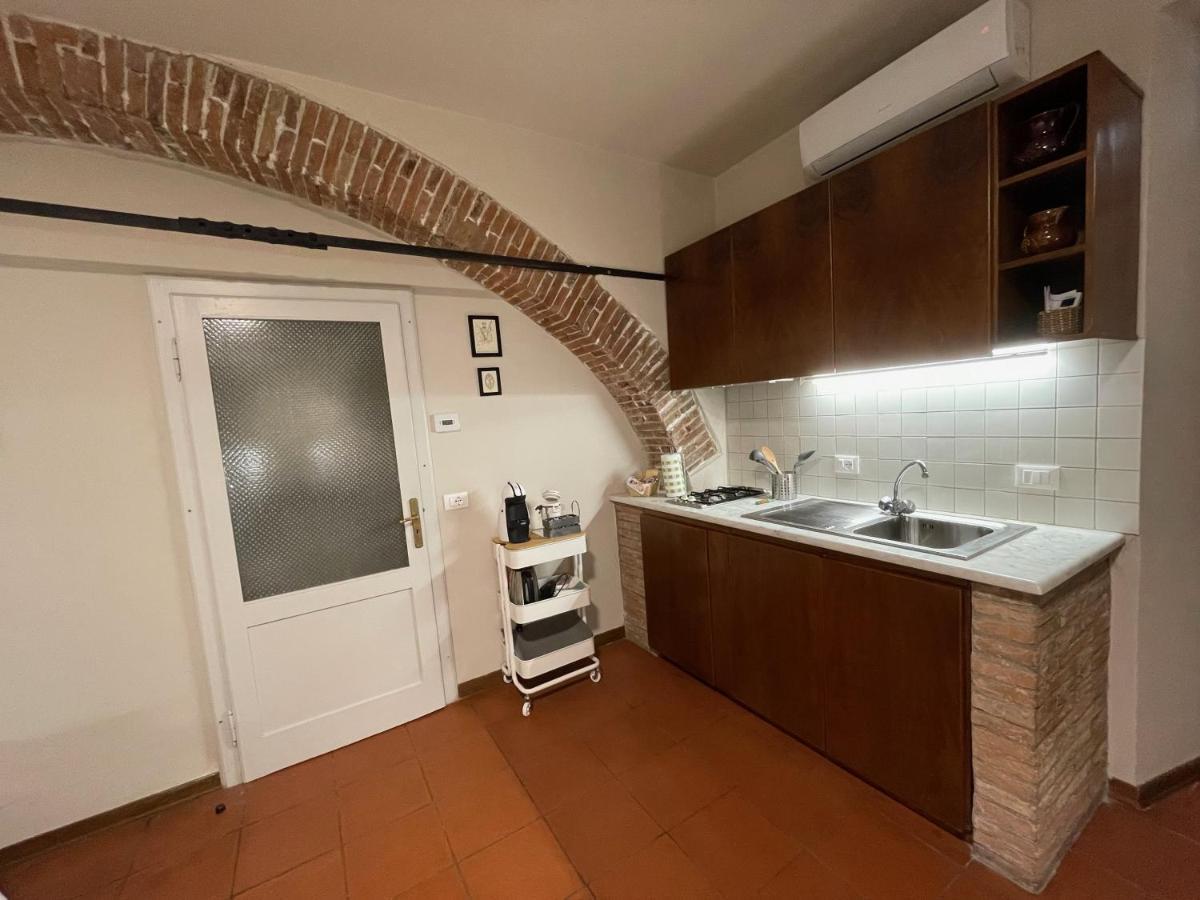 La Casa Nel Vicolo Apartment Altopascio Bagian luar foto