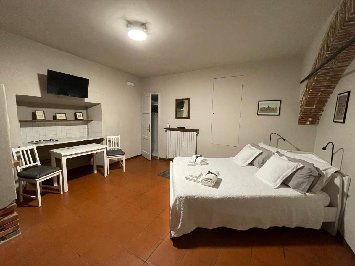 La Casa Nel Vicolo Apartment Altopascio Bagian luar foto