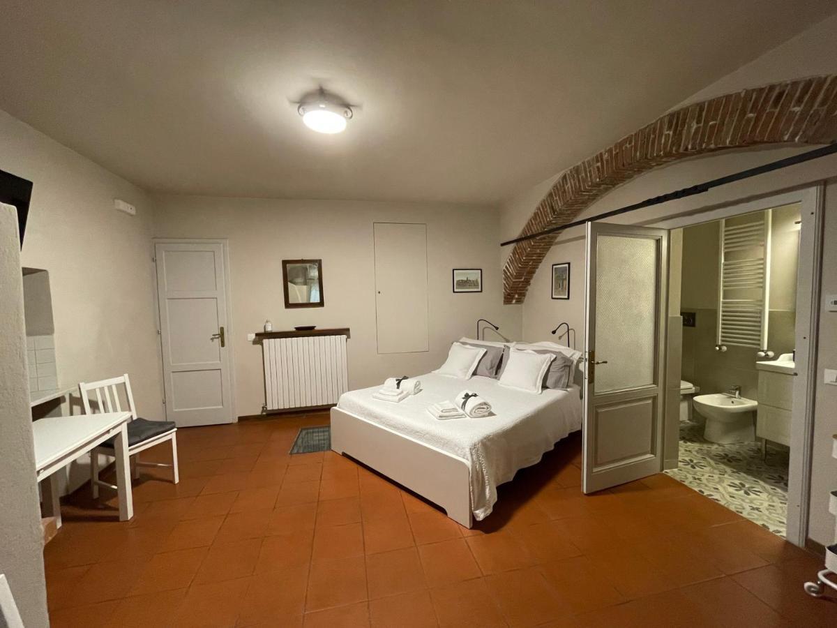La Casa Nel Vicolo Apartment Altopascio Bagian luar foto