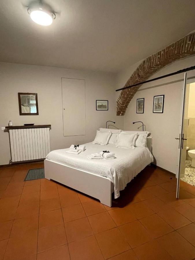La Casa Nel Vicolo Apartment Altopascio Bagian luar foto