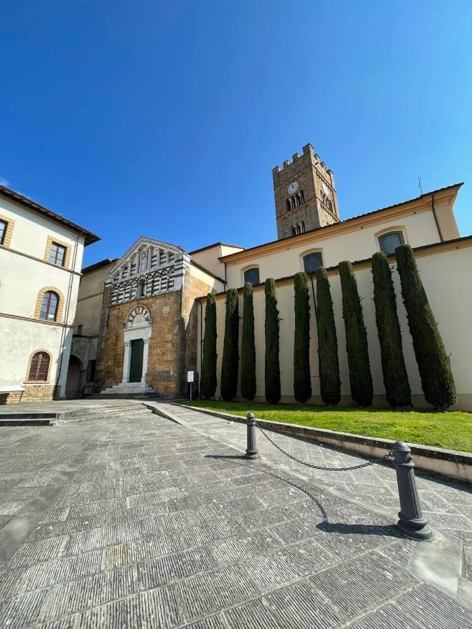 La Casa Nel Vicolo Apartment Altopascio Bagian luar foto